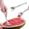 2 In 1 Affettatrice Per Anguria E Tagliafrutta Acciaio Inossidabile Affettatrice Per Anguria Utensile Da Taglio Per Cubetti Da Cucina Gadget Alla Moda (Argento)